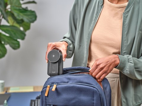 Trust Magnetic Charge Stand Trust Viro 3-in-1 Wireless Black