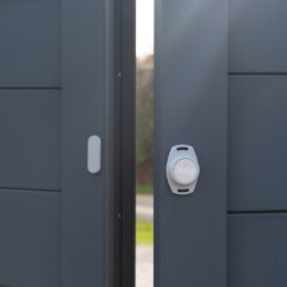 Yale Yale Inteligentny sterownik do garażu 1x Smart Opener , 1x Door Position Sensor, 1x Magnes, 2x Dodatkowy kabel, 2x Taśma instala