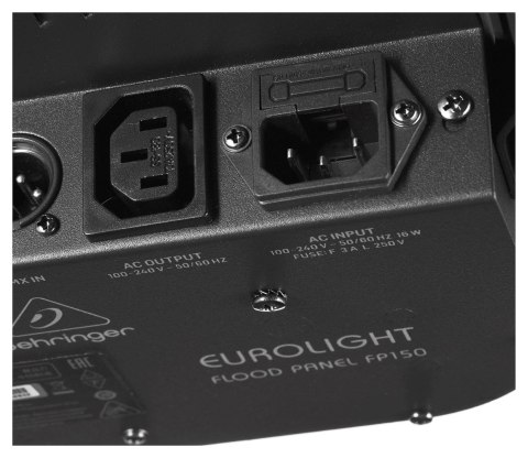 Behringer FLOOD PANEL FP150 - profesjonalny płaski panel LED o mocy 15 W