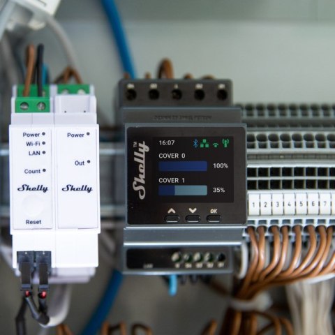 Shelly Pro Dual Cover / Shutter PM przekaźnik zasilający Czarny