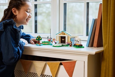 LEGO Animal Crossing 77056 Blathers i kolekcja muzealna