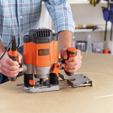 Frezarka górnowrzecionowa 1200WBLACK+DECKER KW1200E