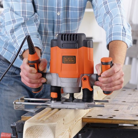 Frezarka górnowrzecionowa 1200WBLACK+DECKER KW1200E
