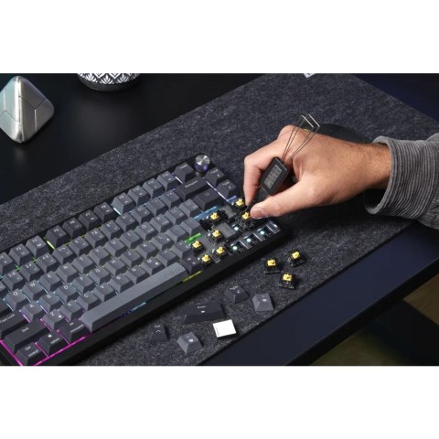 Klawiatura Corsair K65 PLUS | Mechaniczna klawiatura do gier | Bezprzewodowy | Język nordycki | USB typu A | CORSAIR MLX Czerwon