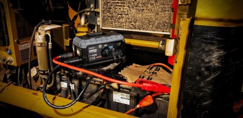 GB500 Boost Max 12V/24V 6250A Jump Starter