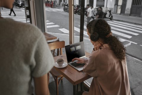 HP EliteBook 840 G11 Ultra 7 155U 14.0 WUXGA 800nits Sure View Refect AG 32GB DDR5 SSD1TB Intel Arc W11Pro 3Y OnSite