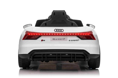Audi RS E-Tron GT na akumulator Biały + Pilot + Napęd 4x4 + Radio MP3 + LED + EVA